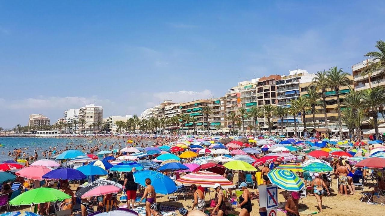 Apartamento Gregorio Torrevieja Exterior foto